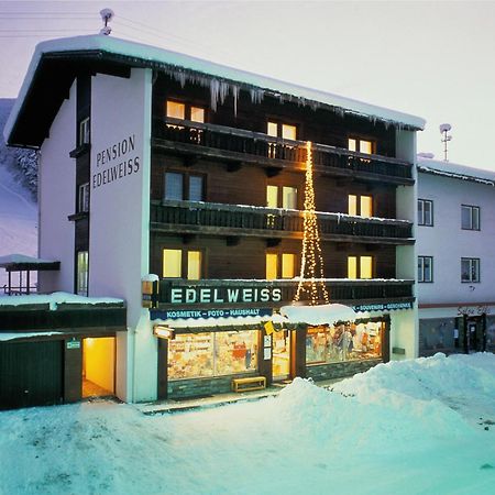 Готель Gaestehaus Pension Edelweiss Kolsass Екстер'єр фото